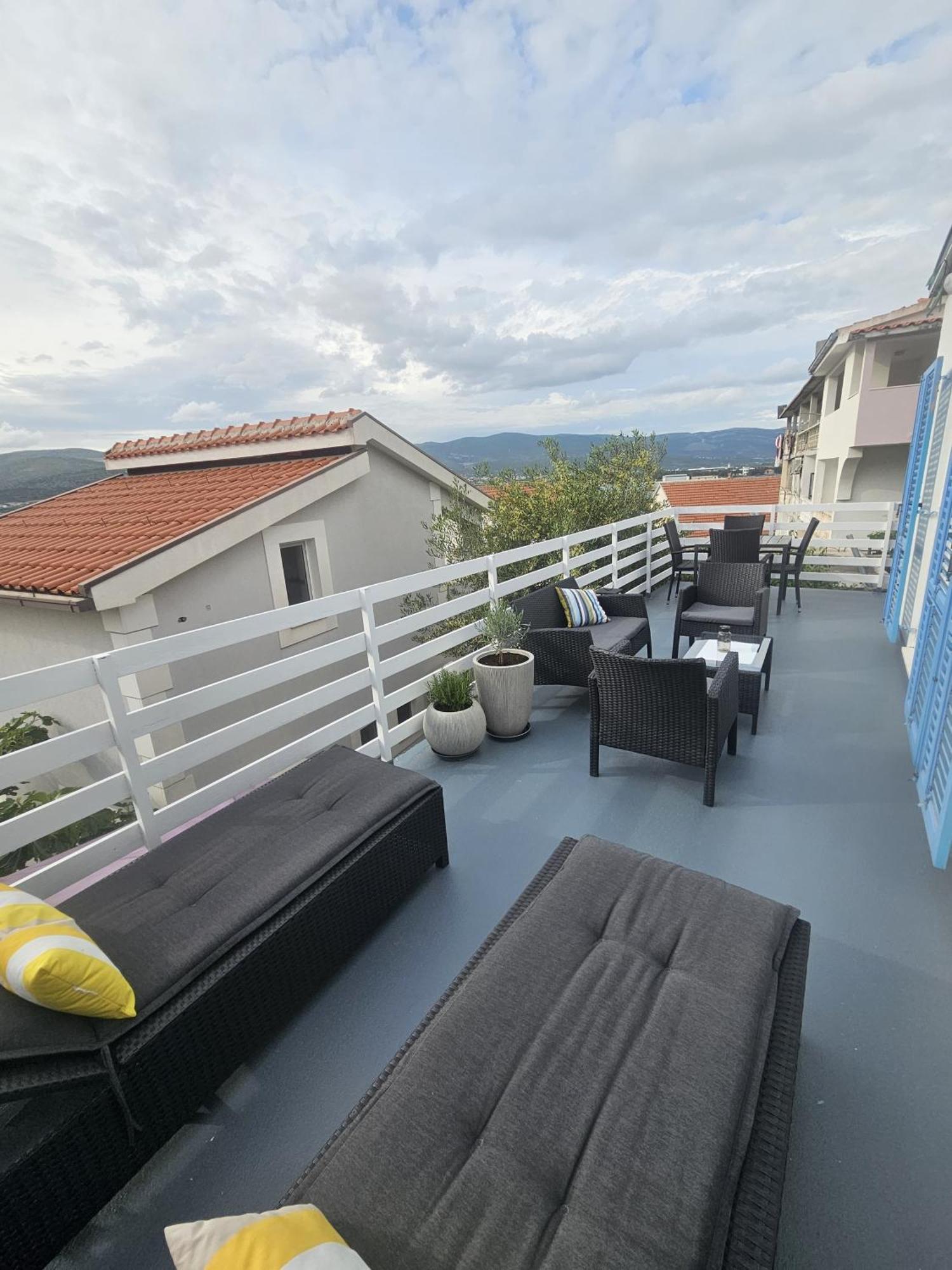 Apartment Tina Trogir Exterior foto